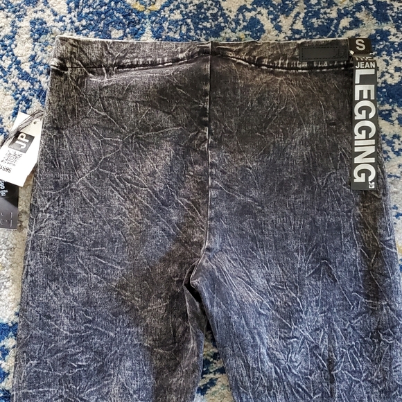 Joe's Jeans Mineral Wash Gray Zipper Ankle Legging - Picture 9 of 10